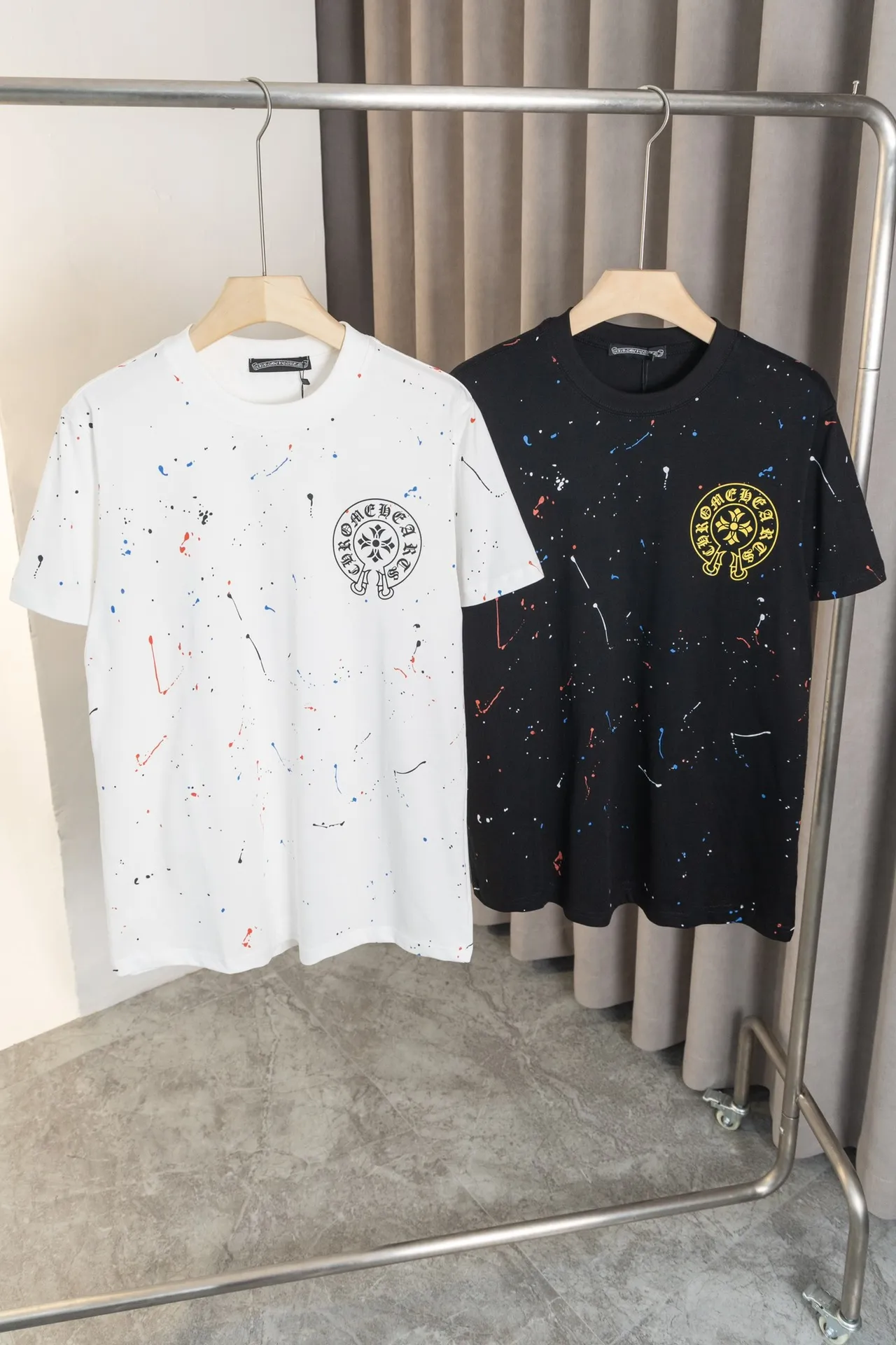 🅿️140 T2109 Chrome Hearts 24ss new T-sleeve! Made of 260g double yarn pure cotton fabric, color ink splash digital direct printing technology, fashionable and versatile, same style for men and women. Color: black, white, size: M～3XL